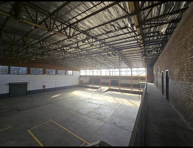 2,722M² WAREHOUSE TO LET IN BENROSE